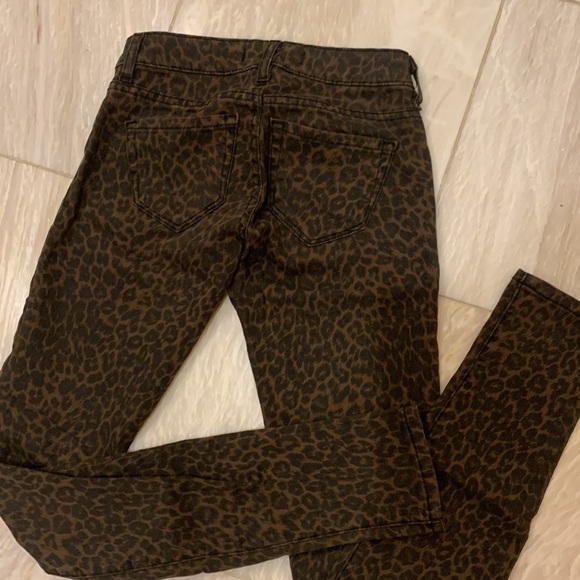 Leopard Print Bullhead Jeans - Picture 3 of 4